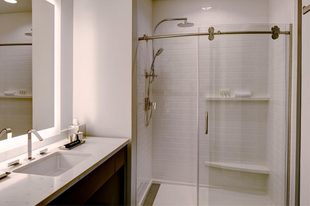 Archer Hotel Boston/Burlington Dış mekan fotoğraf