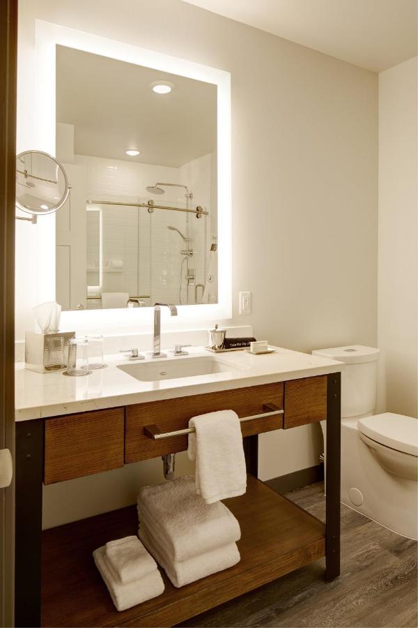 Archer Hotel Boston/Burlington Dış mekan fotoğraf